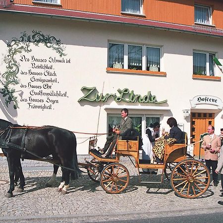 Familienhotel Zur Linde Panschwitz-Kuckau Exteriör bild
